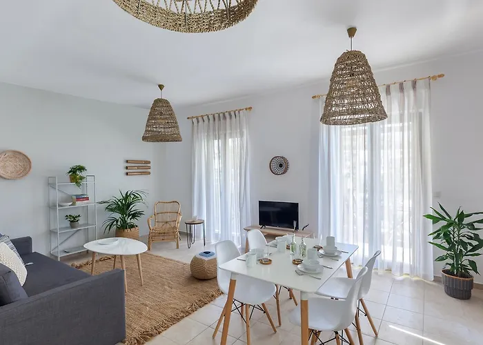 Syra 度假居 Vári